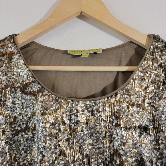 SIGRIN OLSEN Signature  Gold Metallic All Iver Sequin Top Sz L Blink Cocktail - Picture 3 of 12